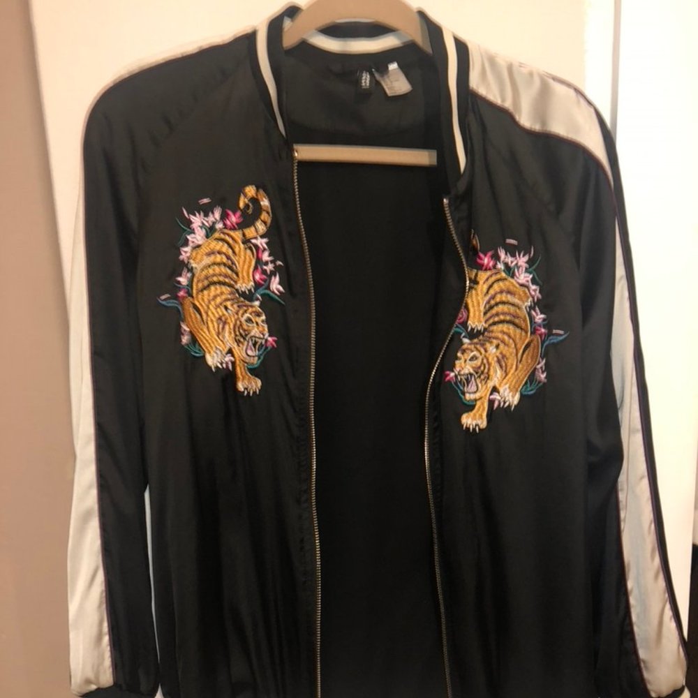 "Bomber" jacket
